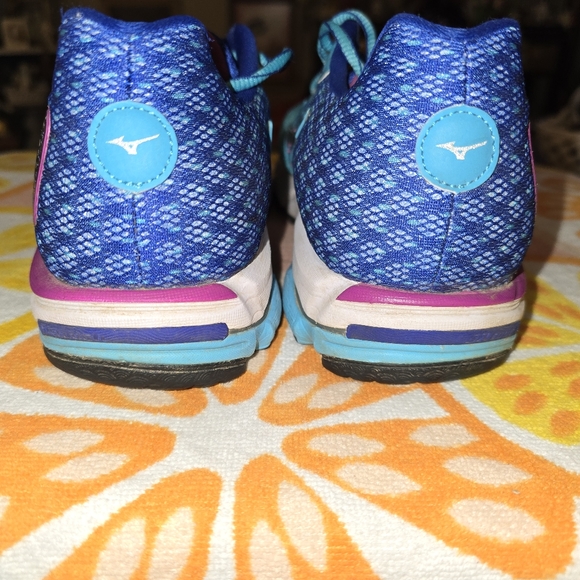 Mizuno Wave Rider blue size 6 Size 10.5 Womens - Picture 3 of 11